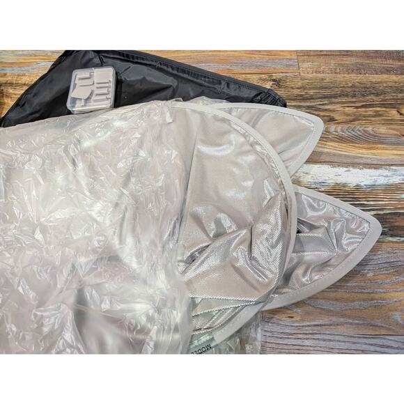 *New* Tesla Model Y Roof Sunshades - Picture 8 of 8